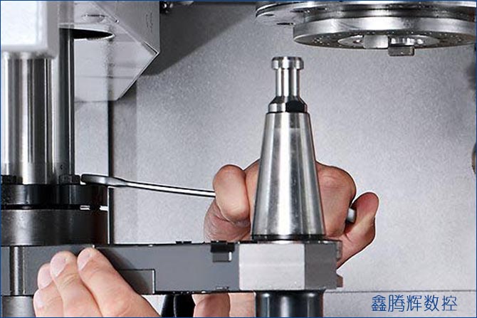數(shù)控精雕機廠家